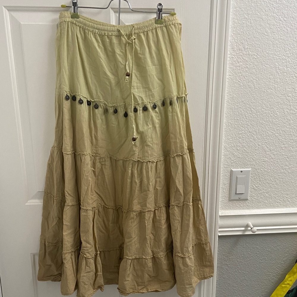 Elegant Beige Tiered Skirt